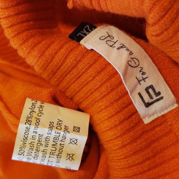 For G and PL Sweater - Picture 8 of 8